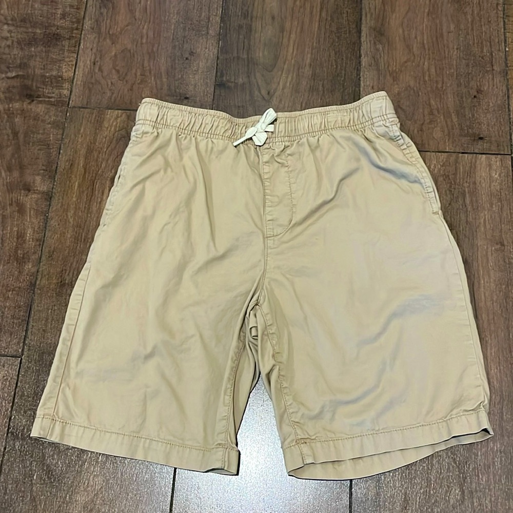 Old Navy khaki pull-on shorts, size 14/16 (XL).